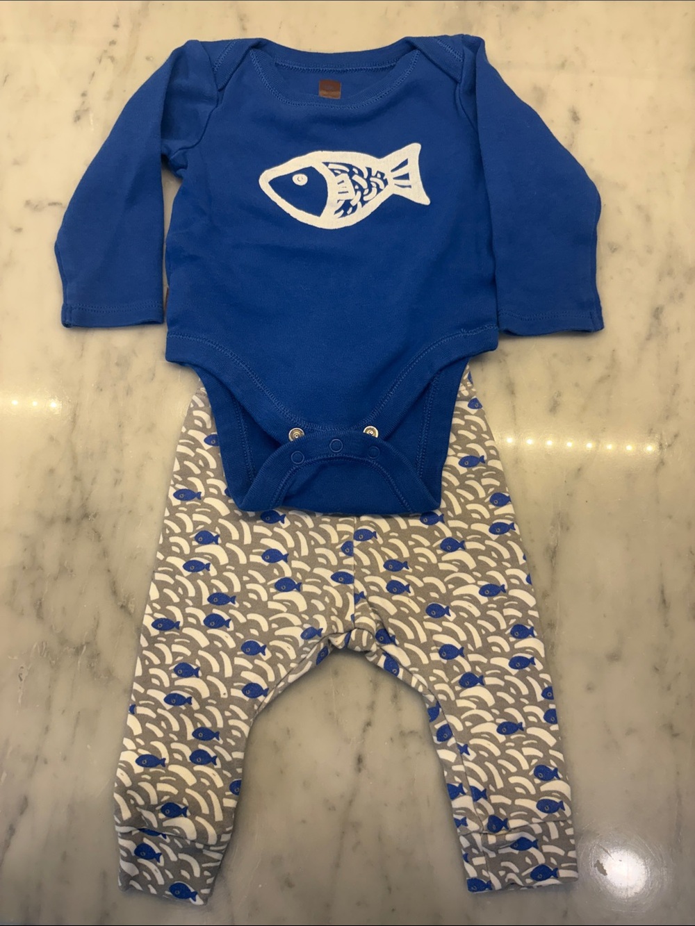 Tea Collection Royal Blue Fish Long-Sleeve Bodysuit with Gray & Blue Fish Pants